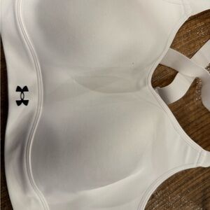 Under Armour XL high support Sports Bra